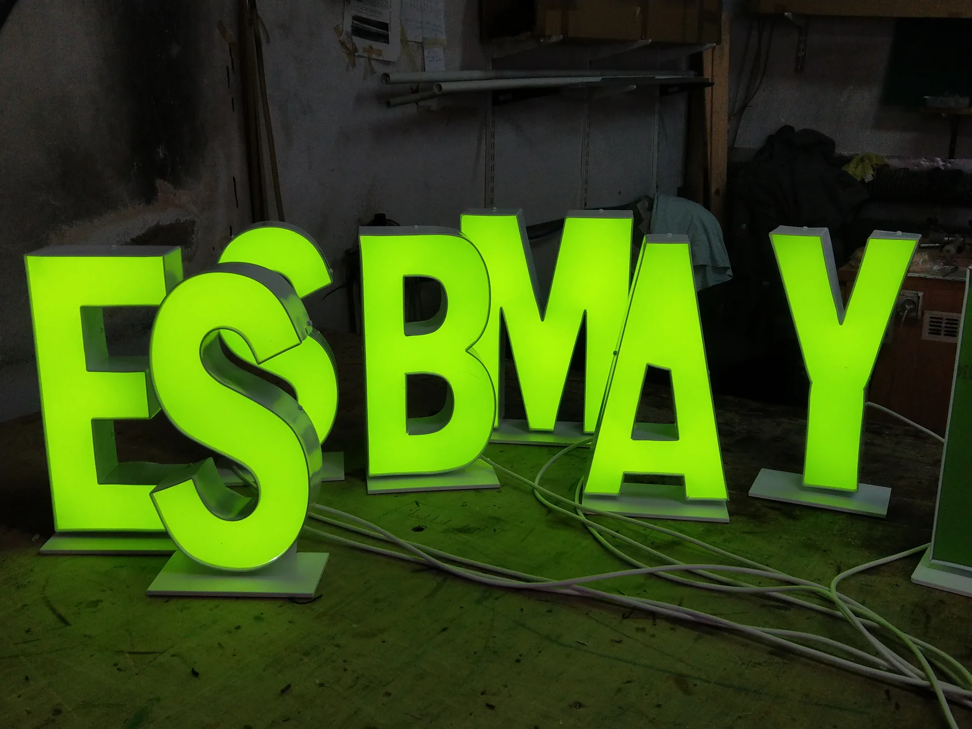 Esbay